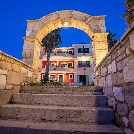 Niforos Panorama Hotel *